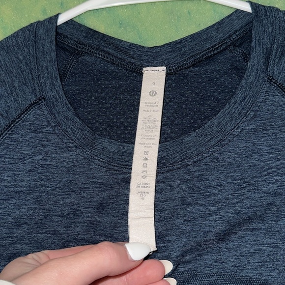 LuluLemon Swiftly tech size: 6 - Picture 3 of 5